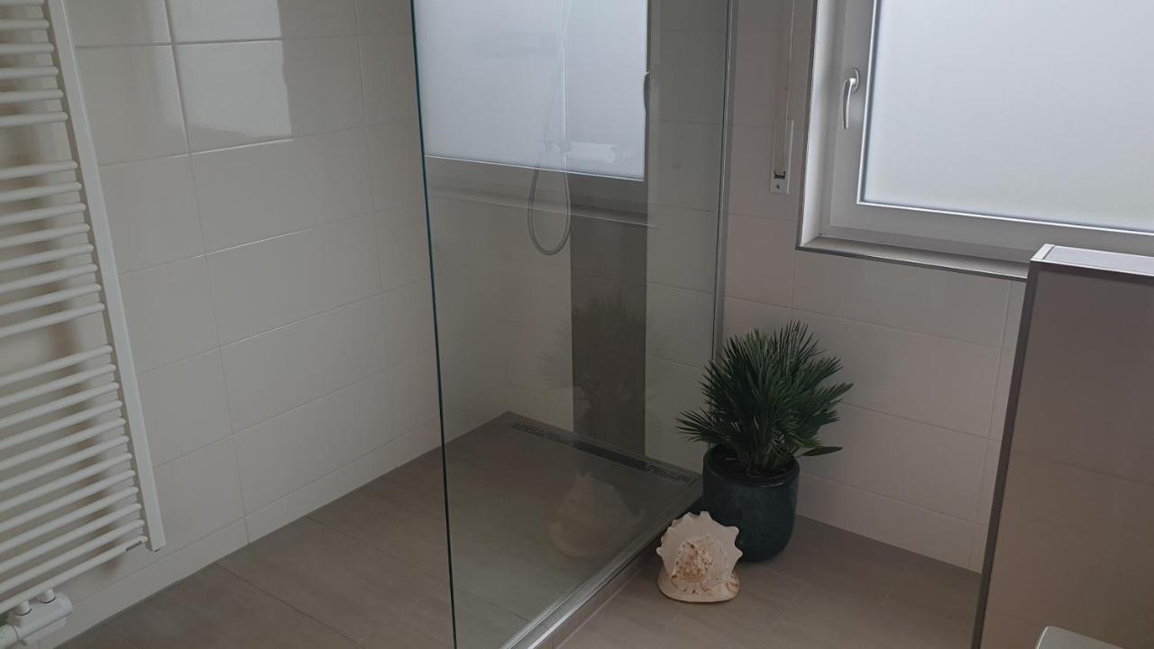 Apartment Boardingappartement Windeckblick, Ruhige, Zentrale Lage Mit Grossem Suedbalkon *