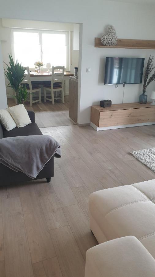 Boardingappartement Windeckblick, Ruhige, Zentrale Lage Mit Grossem Suedbalkon *