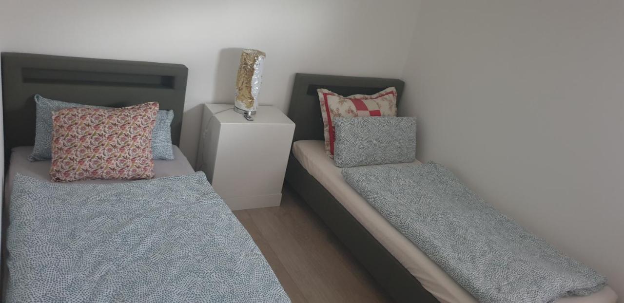 Boardingappartement Windeckblick, Ruhige, Zentrale Lage Mit Grossem Suedbalkon Apartment *